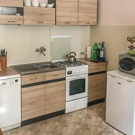 Nice In With 3 Bedrooms And Wifi Casa vacanze Gardna Wielka