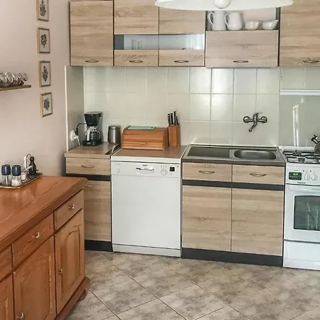 Casa vacanze Nice In With 3 Bedrooms And Wifi *