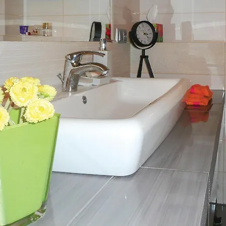 Casa vacanze Nice In With 3 Bedrooms And Wifi Gardna Wielka