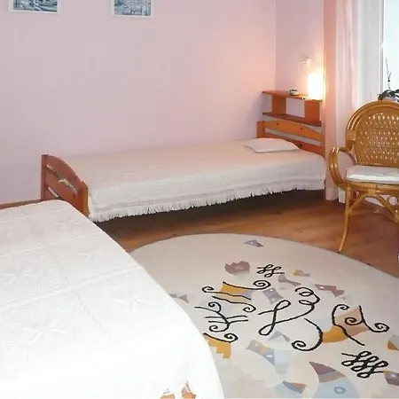 Nice In With 3 Bedrooms And Wifi Casa vacanze *