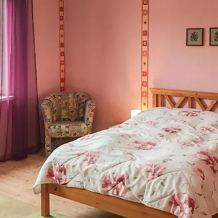 Nice In With 3 Bedrooms And Wifi